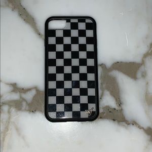 Wildflower black and white iPhone 6s case